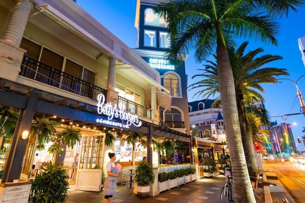 Hilton Surfers - 4bd Large Views *
