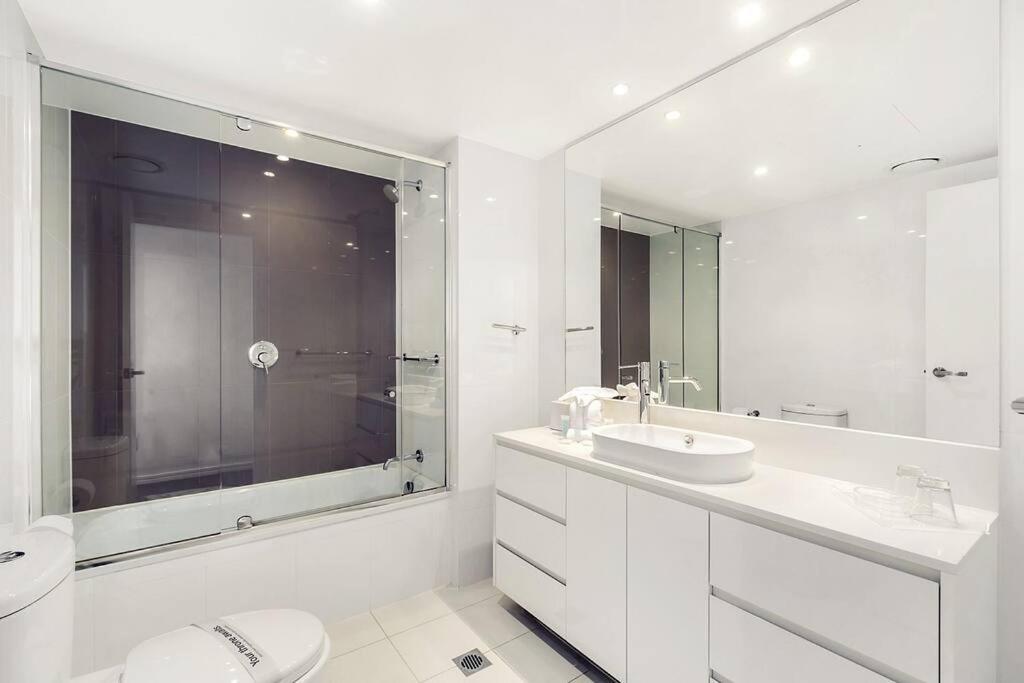 Hilton Surfers - 4bd Large Views Apartment *