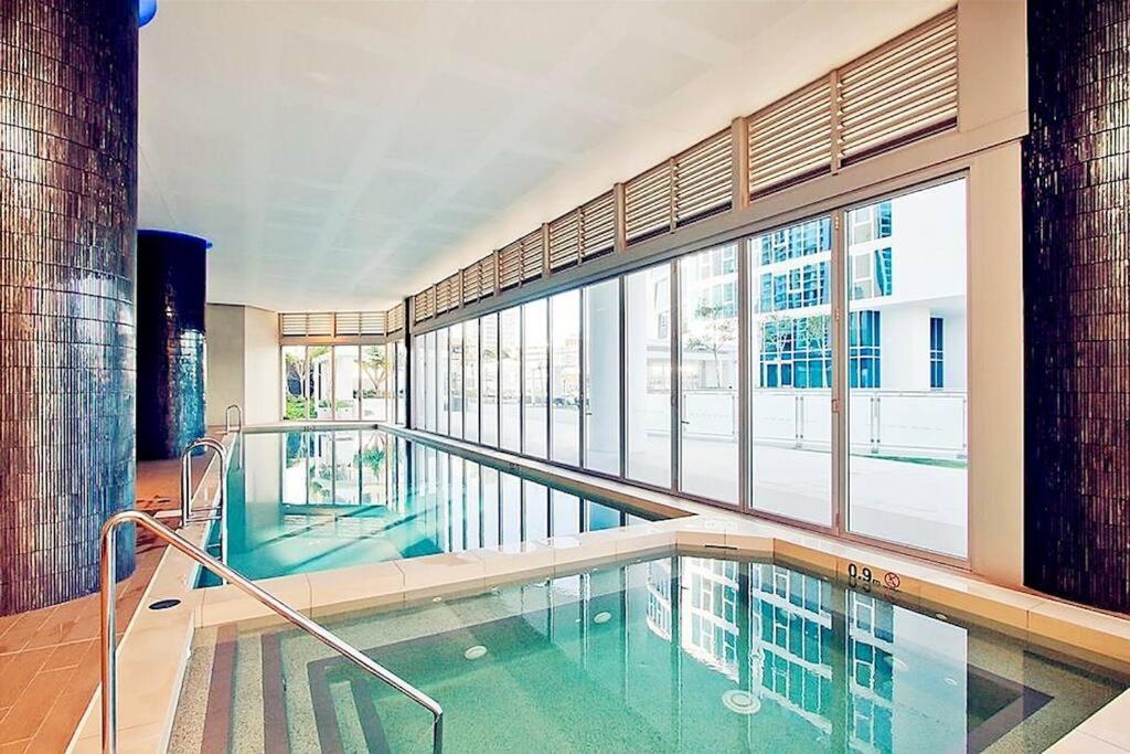 Hilton Surfers - 4bd Large Views *